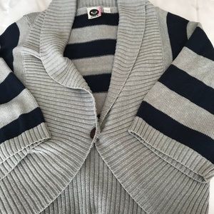 Roxy sweater